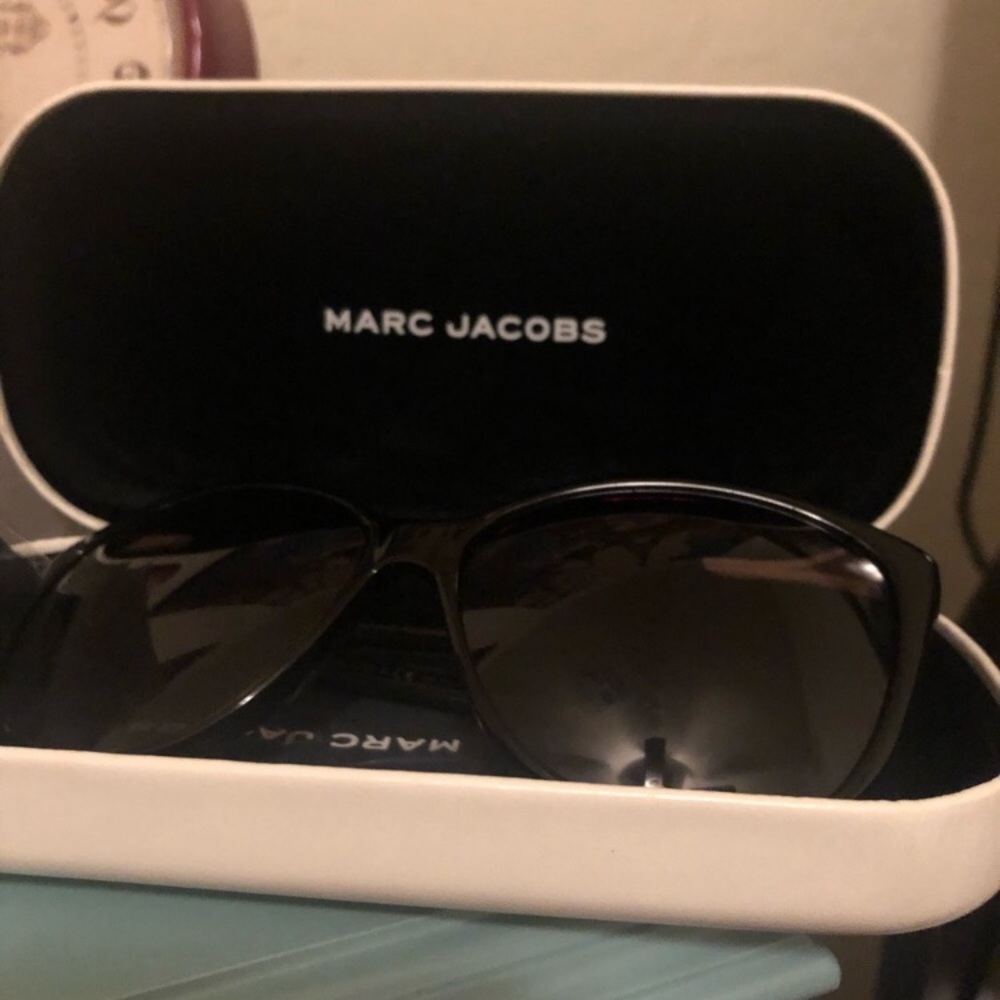 MARC JACOBS sunglasses